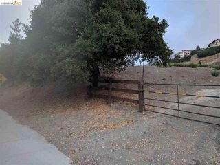 0 Redwood Rd, Oakland, CA 94619