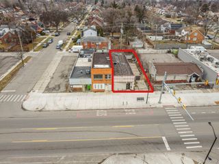 16815 W Warren Avenue, Detroit, MI 48228