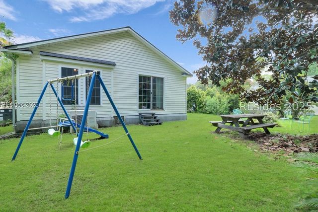 36 Sawmill Forest Dr, Bluffton, SC 29910