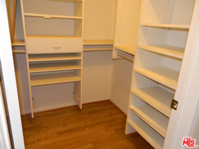 10650 Kinnard Avenue 211, Los Angeles, CA 90024