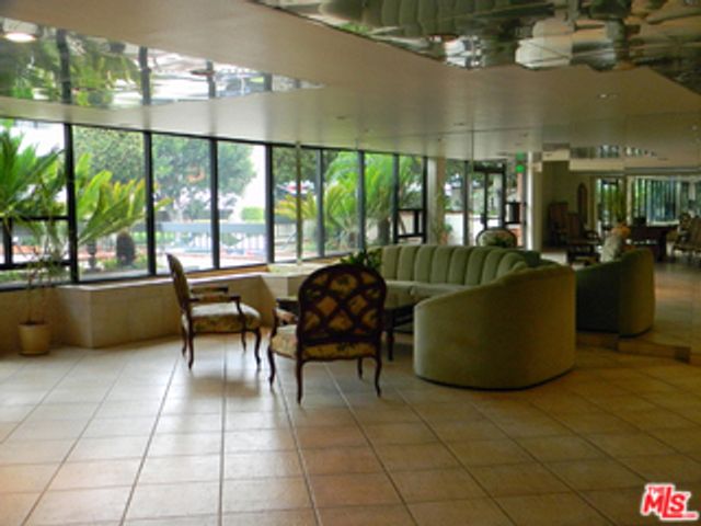 10650 Kinnard Avenue 211, Los Angeles, CA 90024
