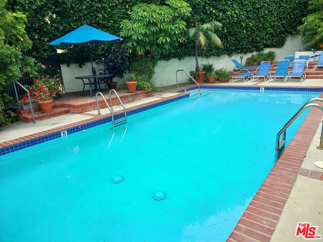 10650 Kinnard Avenue 211, Los Angeles, CA 90024