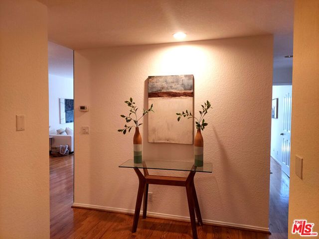 10650 Kinnard Avenue 211, Los Angeles, CA 90024