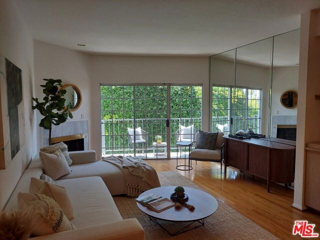 10650 Kinnard Avenue 211, Los Angeles, CA 90024
