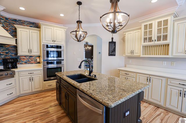 1045 Ashley Drive, Kevil, KY 42053