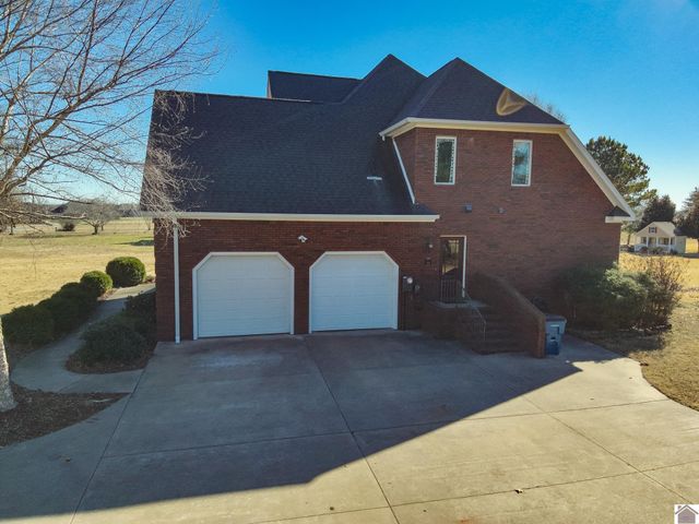 1045 Ashley Drive, Kevil, KY 42053