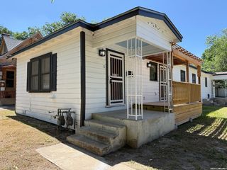 142 Vassar Ln Apt 1, San Antonio, TX 78212