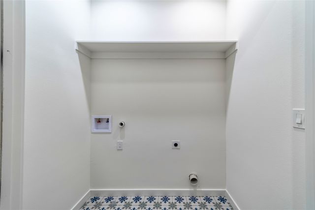 816 Lambert Street, Dallas, TX 75203