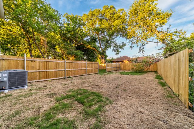 816 Lambert Street, Dallas, TX 75203
