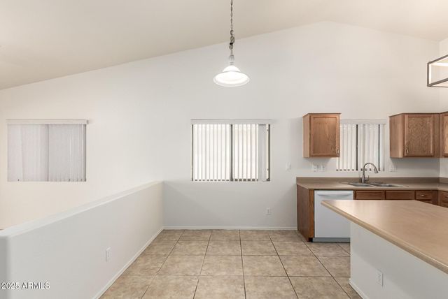 1734 E CORTEZ Drive, Casa Grande, AZ 85122