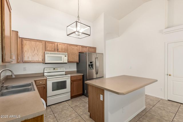 1734 E CORTEZ Drive, Casa Grande, AZ 85122