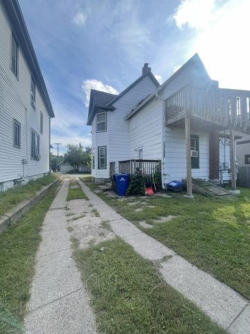 365 Case Avenue, Saint Paul, MN 55130