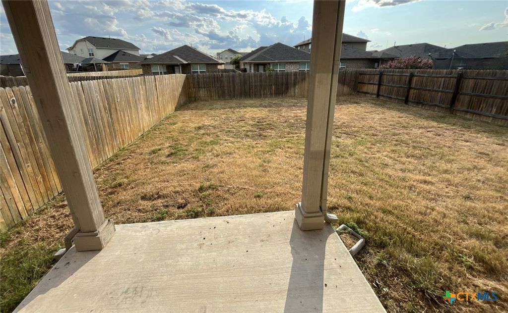 Image 13 of property listing at 216 Frederick Drive, Georgetown, TX 78626