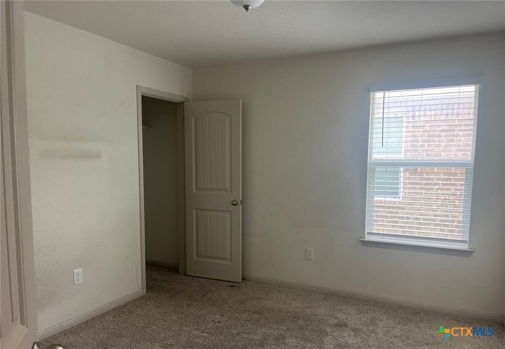 Image 7 of property listing at 216 Frederick Drive, Georgetown, TX 78626