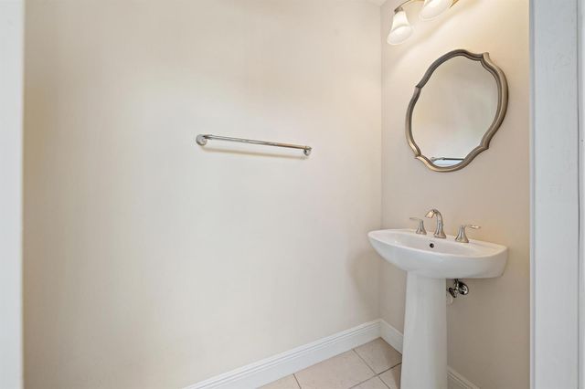8023 Hobbes Way, Palm Beach Gardens, FL 33418