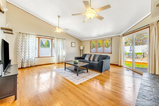 1524 Dogwood Drive, Portage, MI 49024