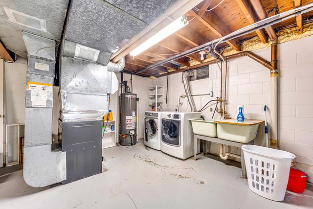 1524 Dogwood Drive, Portage, MI 49024