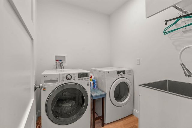 77 Cobblestone Circle, Mashpee, MA 02649