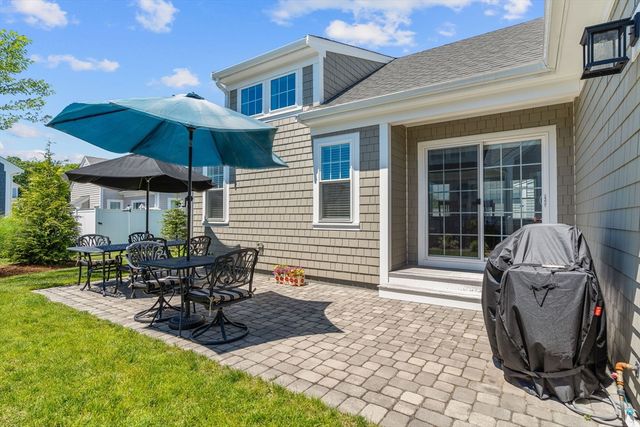 77 Cobblestone Circle, Mashpee, MA 02649