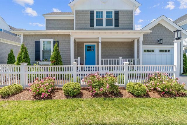 77 Cobblestone Circle, Mashpee, MA 02649
