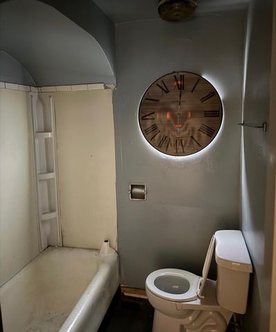 14801 Madison Avenue, Harvey, IL 60426