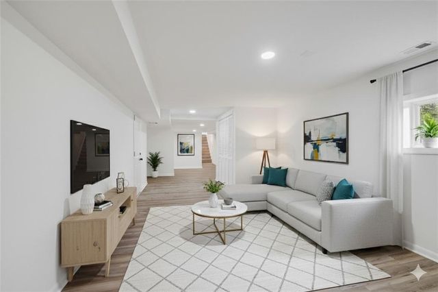 7909 Arnote Road, Pleasant Valley, MO 64068