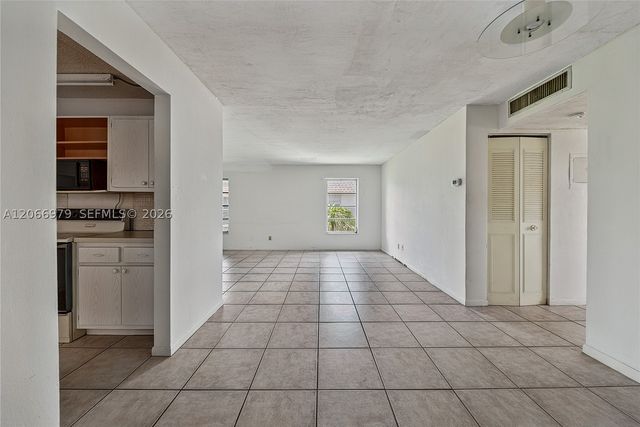 2491 SW 82nd Ave 310, Davie, FL 33324