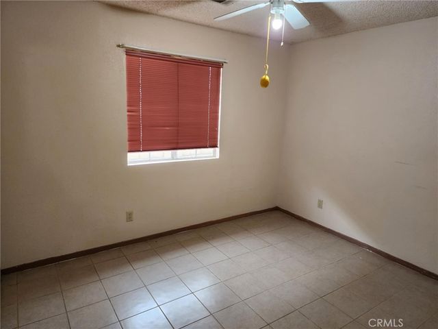 725 18th Place, Delano, CA 93215