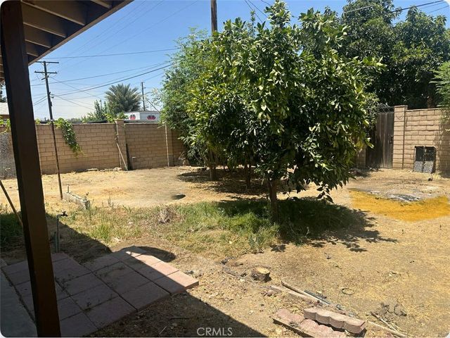 725 18th Place, Delano, CA 93215