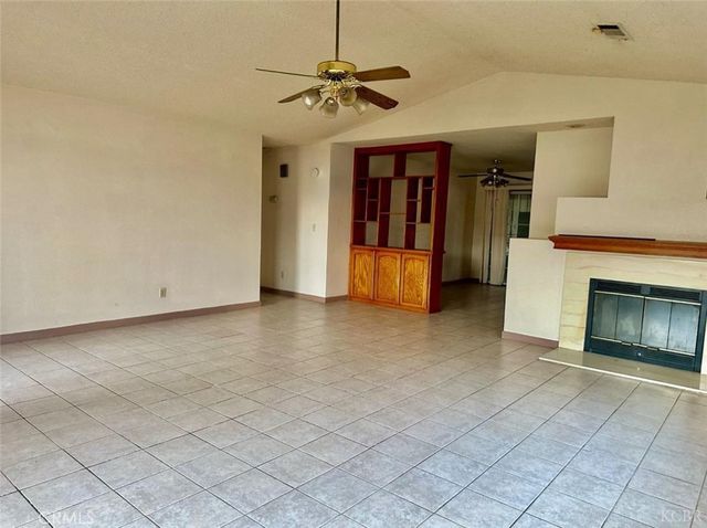 725 18th Place, Delano, CA 93215