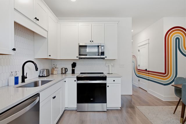 334 Douglas Ave, Nashville, TN 37207