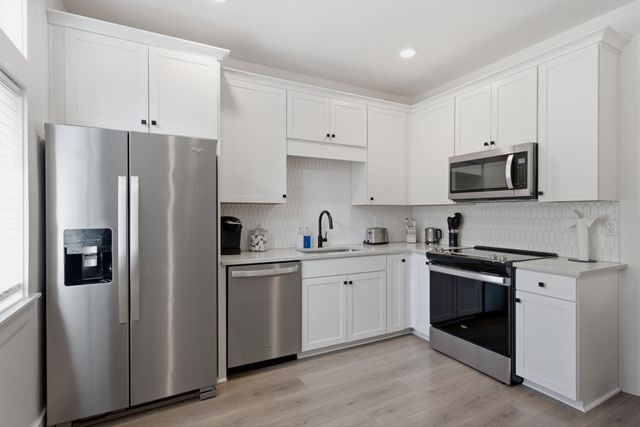 334 Douglas Ave, Nashville, TN 37207