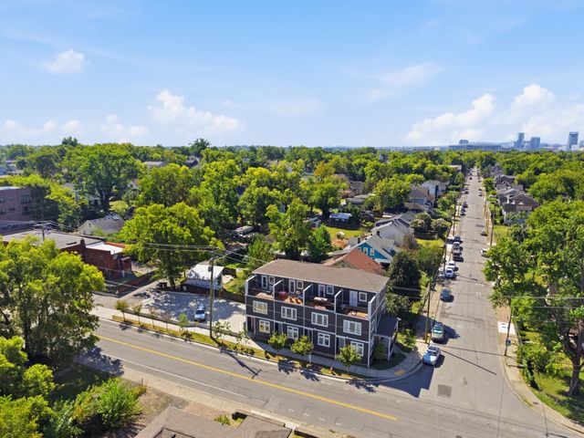 334 Douglas Ave, Nashville, TN 37207