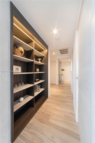 801 S Miami Ave 1209, Miami, FL 33130