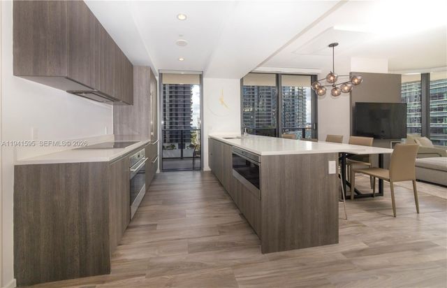 801 S Miami Ave 1209, Miami, FL 33130