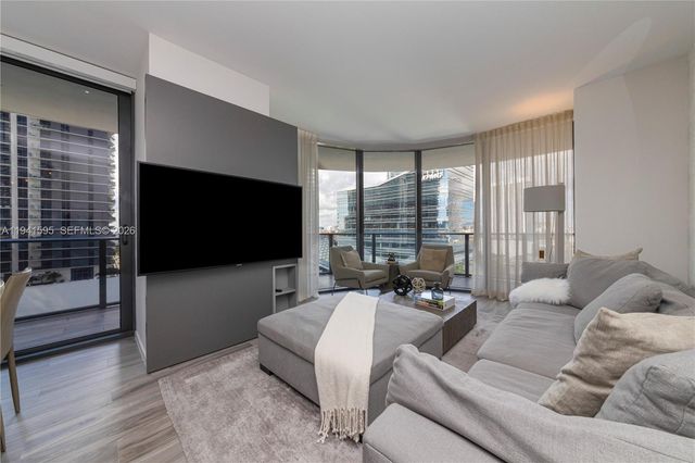 801 S Miami Ave 1209, Miami, FL 33130