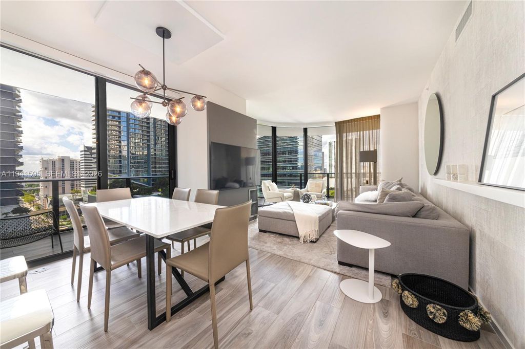 801 S Miami Ave 1209, Miami, FL 33130