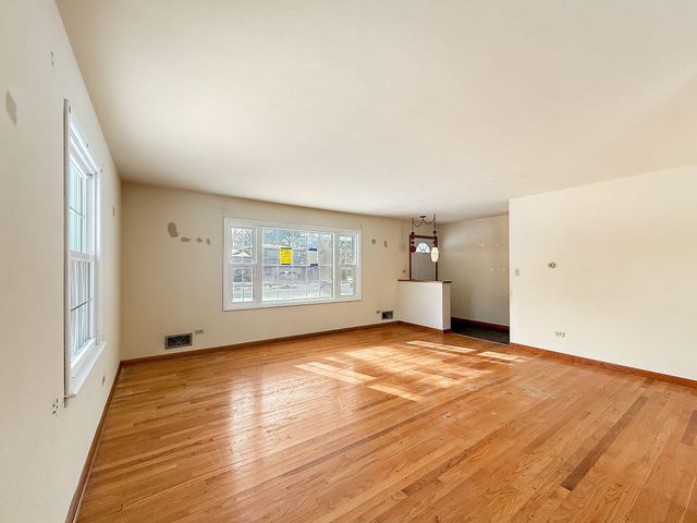 3339 Wirth Road, Highland, IN 46322