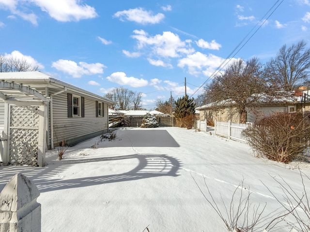 3339 Wirth Road, Highland, IN 46322