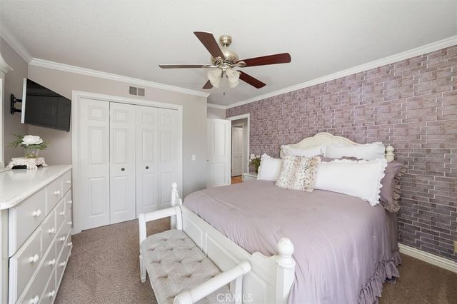 25006 Highspring Avenue, Newhall, CA 91321