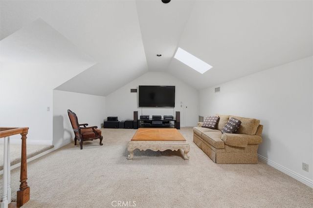 25006 Highspring Avenue, Newhall, CA 91321