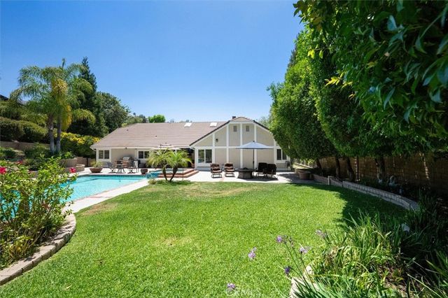 25006 Highspring Avenue, Newhall, CA 91321