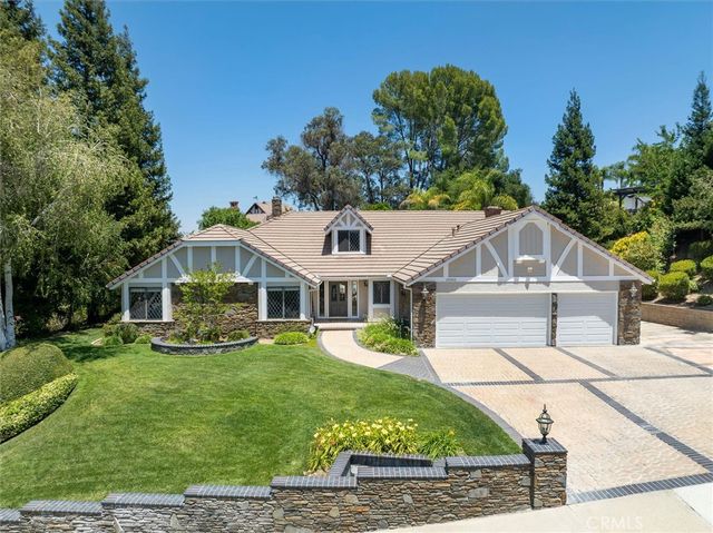 25006 Highspring Avenue, Newhall, CA 91321