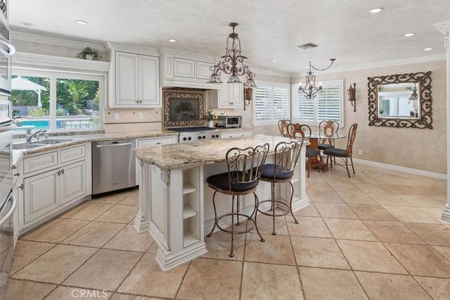 25006 Highspring Avenue, Newhall, CA 91321