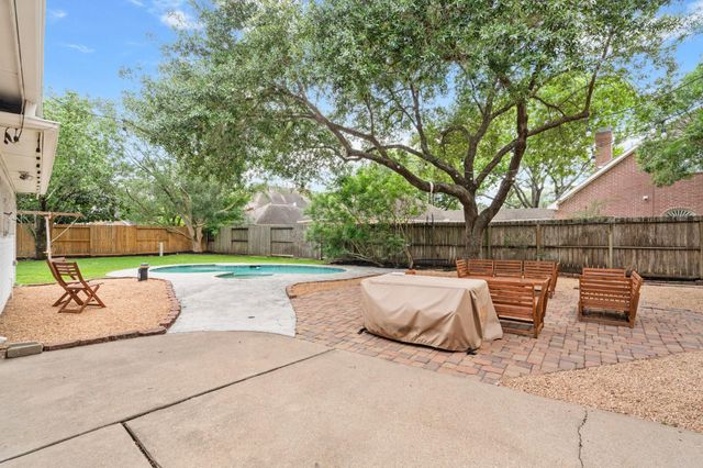 1406 Pambrooke Lane, Houston, TX 77094