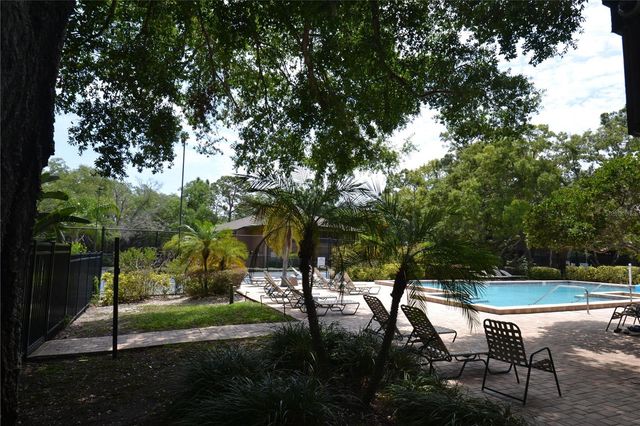 605 LENNOX ROAD W, Palm Harbor, FL 34683