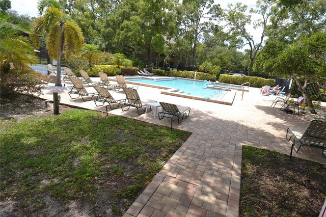 605 LENNOX ROAD W, Palm Harbor, FL 34683