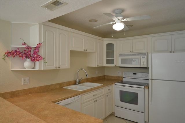 605 LENNOX ROAD W, Palm Harbor, FL 34683