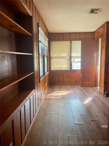 1835 N Louisville Avenue, Tulsa, OK 74115