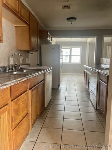 1835 N Louisville Avenue, Tulsa, OK 74115